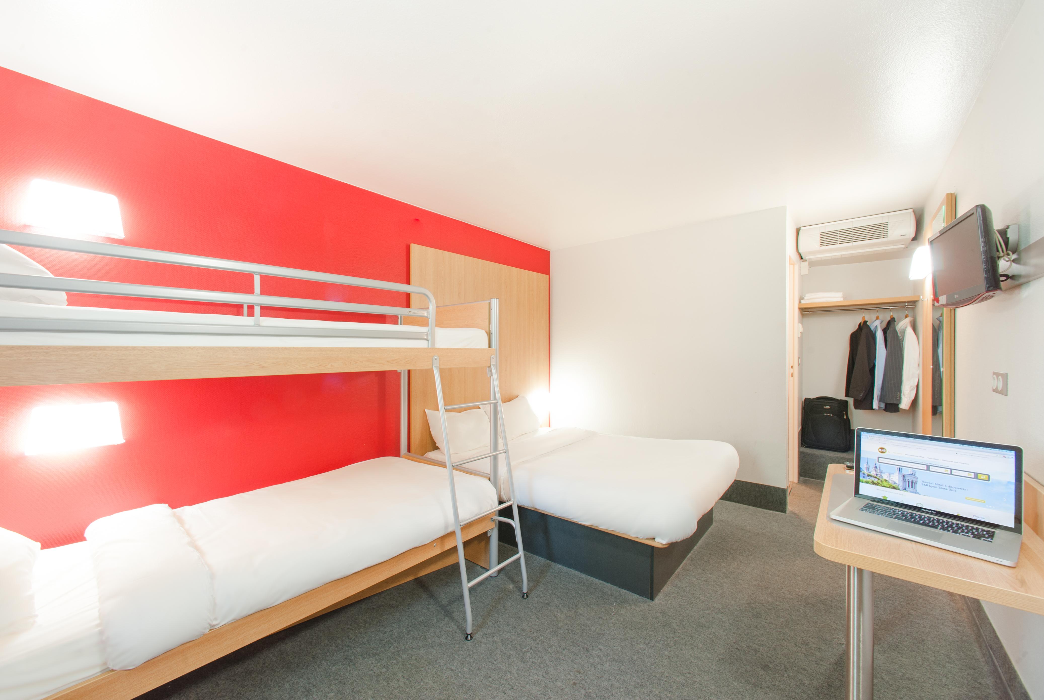 B&B Hotel Louveciennes Le Port-Marly Luaran gambar