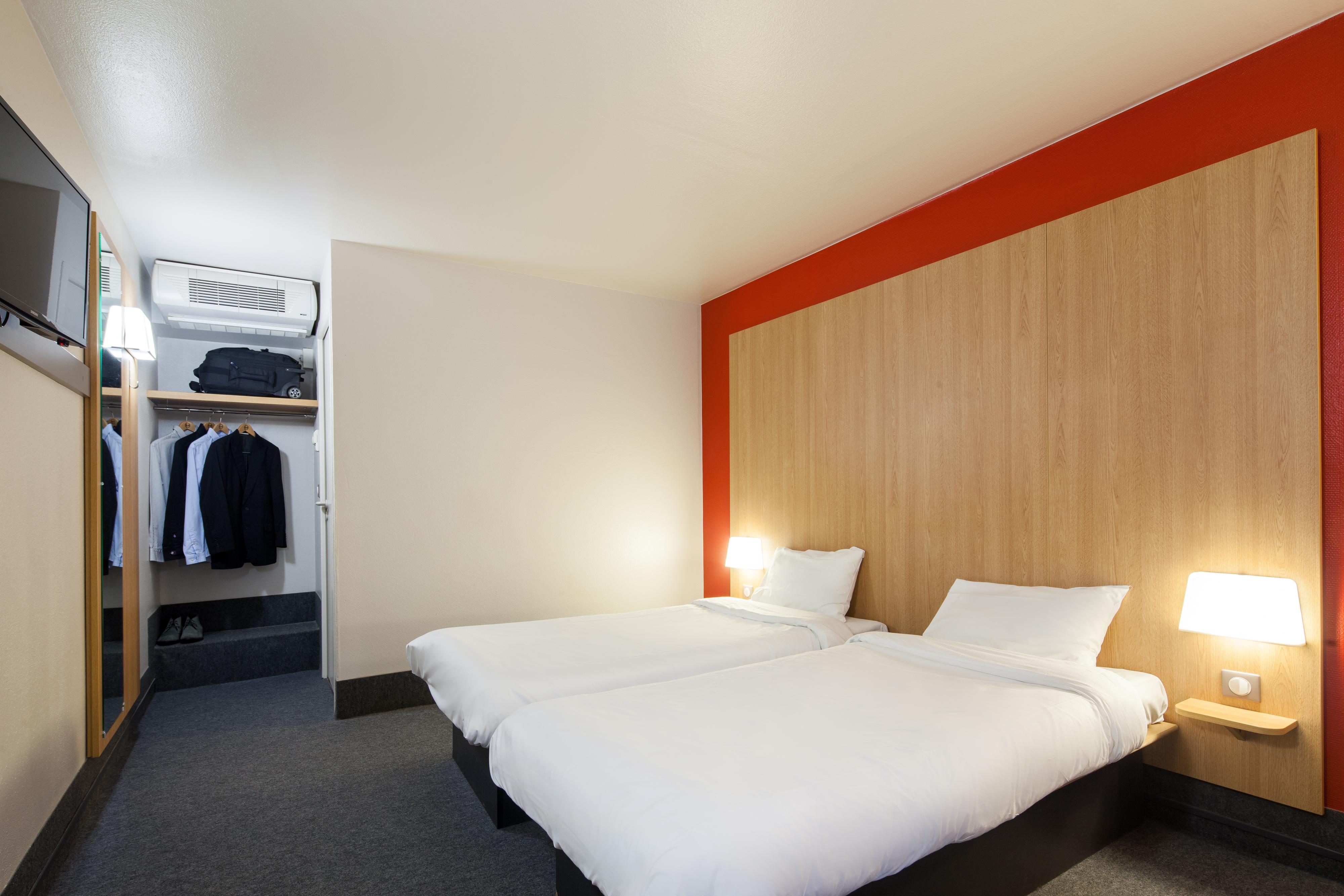 B&B Hotel Louveciennes Le Port-Marly Luaran gambar